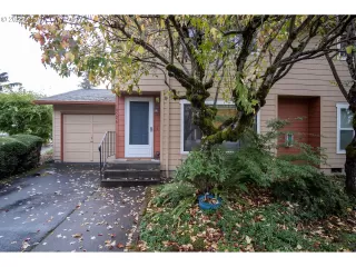 Photo #4: 22458990 Listing