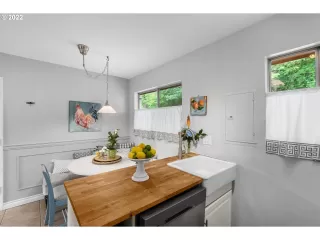 Photo #4: 22459636 Listing