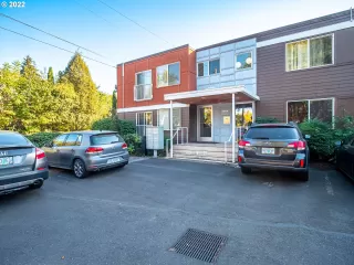 Photo #4: 22460807 Listing 