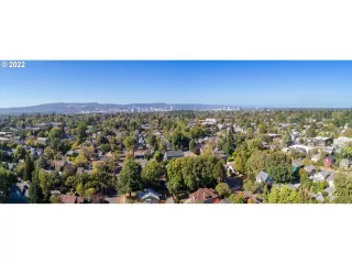 Photo #6: 22460807 Listing 