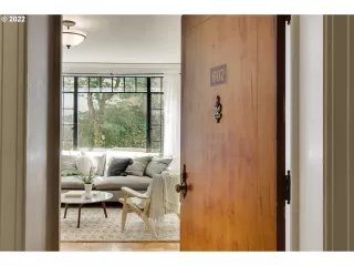 Photo #2: 22461883 Listing