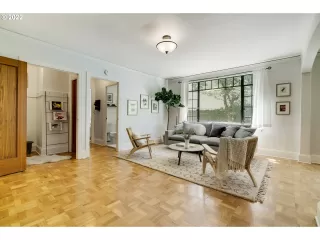 Photo #4: 22461883 Listing