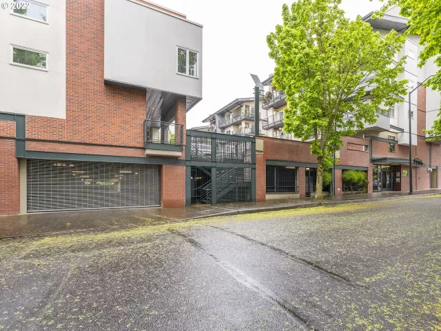 MLS: 22461891 Condo For Sale