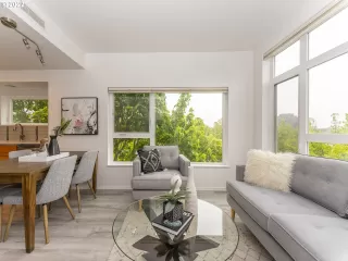 Photo #6: 22461891 Listing