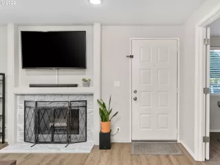 Photo #3: 22462309 Listing 