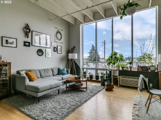 Photo #3: 22463976 Listing