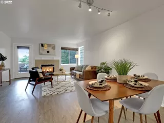 Photo #4: 22464001 Listing