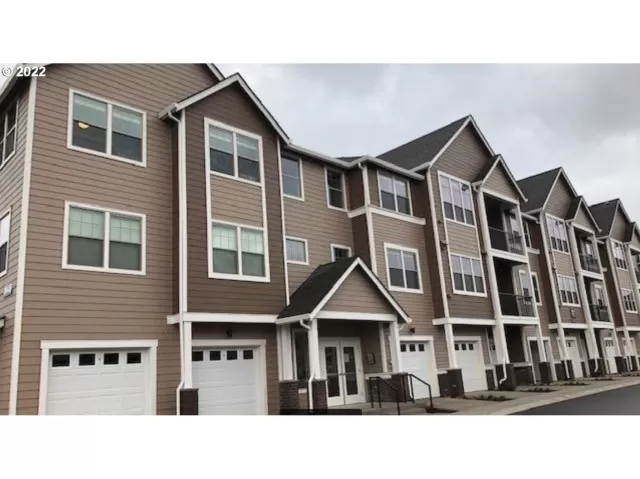 MLS: 22464452 Condo For Sale