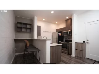 Photo #1: 22464452 Listing