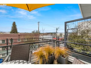 Photo #5: 22465246 Listing