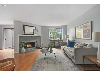 Photo #3: 22466085 Listing