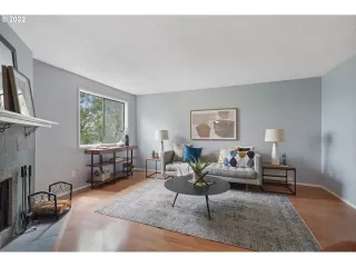 Photo #4: 22466085 Listing