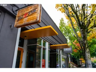 Photo #5: 22466129 Listing