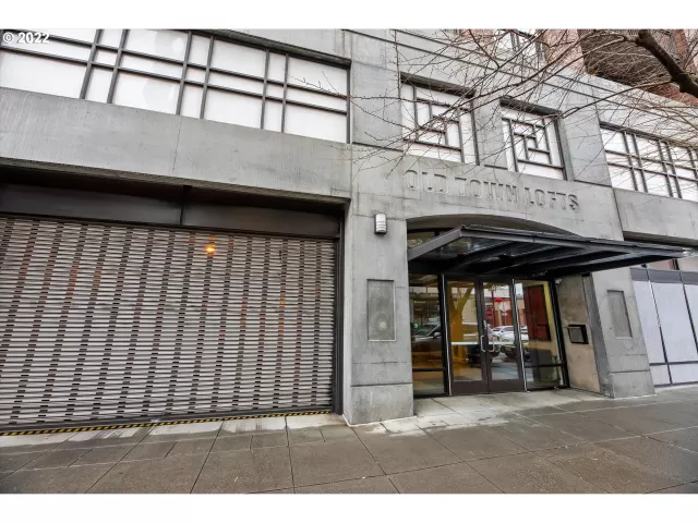 MLS: 22466701 Condo For Sale