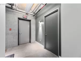 Photo #4: 22466701 Listing