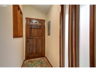 Photo #3: 22467165 Listing