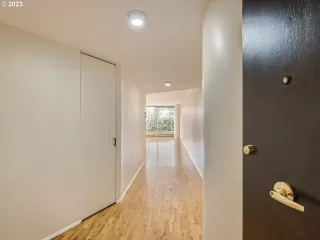 Photo #3: 22467302 Listing 