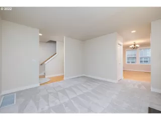 Photo #4: 22467813 Listing 