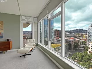 Photo #5: 22467935 Listing