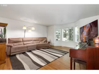 Photo #3: 22468039 Listing