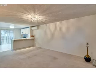 Photo #5: 22468305 Listing 