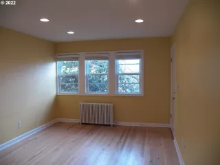 Photo #4: 22469281 Listing