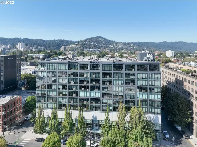 MLS: 22469282 Condo For Sale