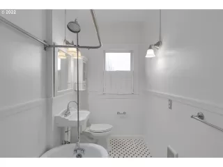 Photo #5: 22469554 Listing 