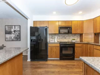 Photo #6: 22470463 Listing 