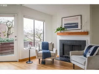 Photo #6: 22470926 Listing