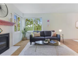 Photo #6: 22474569 Listing