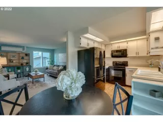 Photo #1: 22474651 Listing 