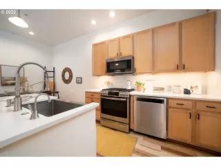 Photo #1: 22475100 Listing 