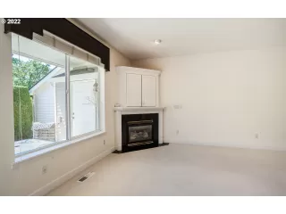 Photo #3: 22475581 Listing