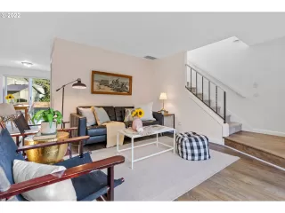 Photo #3: 22476481 Listing