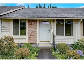 Photo #3: 22477352 Listing