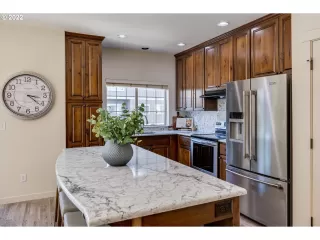 Photo #5: 22478266 Listing 