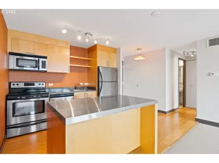 Photo #1: 22478613 Listing