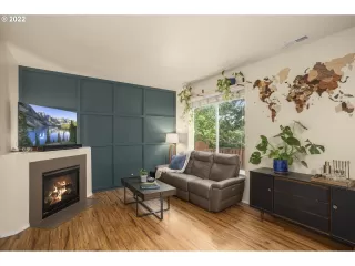 Photo #2: 22479795 Listing