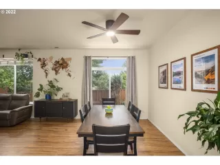 Photo #6: 22479795 Listing