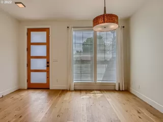 Photo #5: 22480327 Listing 