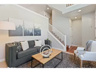 Photo #6: 22480578 Listing