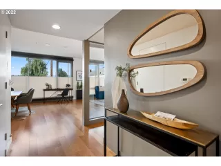 Photo #1: 22481211 Listing