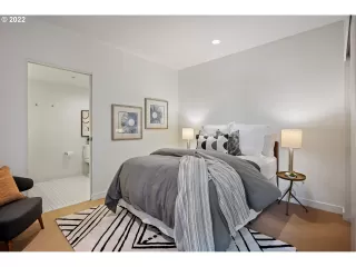 Photo #3: 22481211 Listing