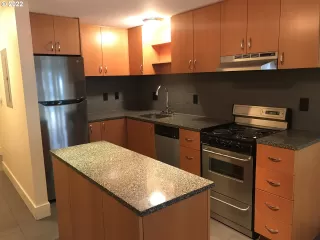 Photo #3: 22483217 Listing