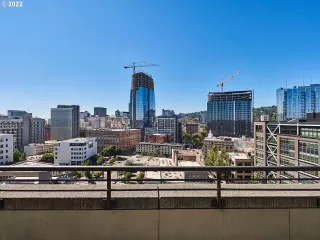 Photo #5: 22483264 Listing 