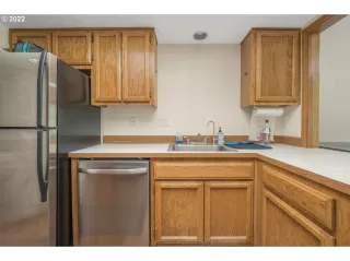 Photo #3: 22483556 Listing