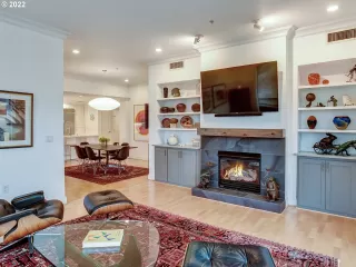 Photo #4: 22484259 Listing