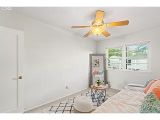 Photo #3: 22485110 Listing