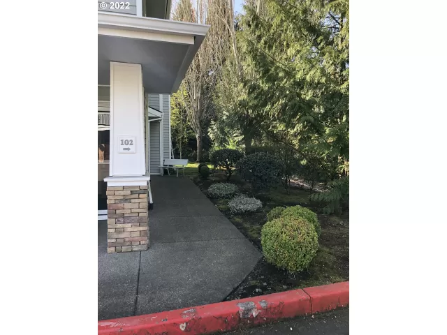 MLS: 22485574 Condo For Sale